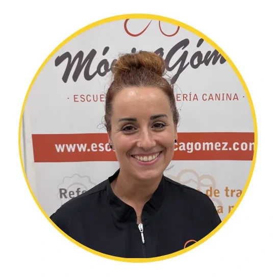 Profesora de la Escuela Mónica Gómez en Valladolid